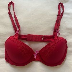 Victoria’s Secret red lace bra (32A)
